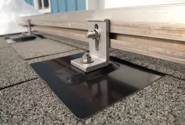 번쩍이는 지붕 걸이를위한 태양 에너지 L 장비